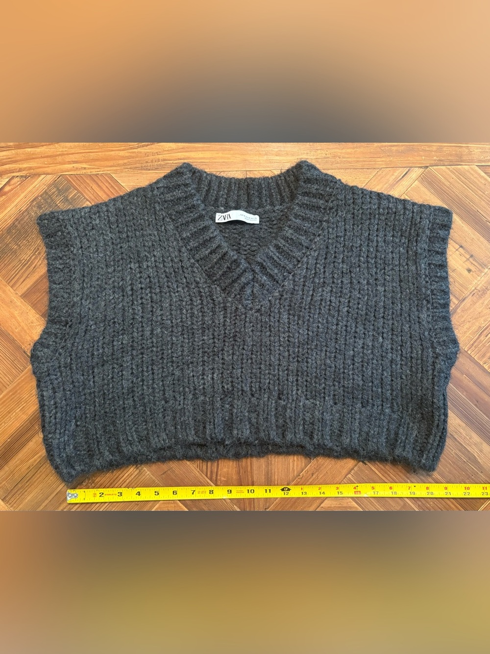 Zara Charcoal Gray Ribbed V‑Neck Knit Vest